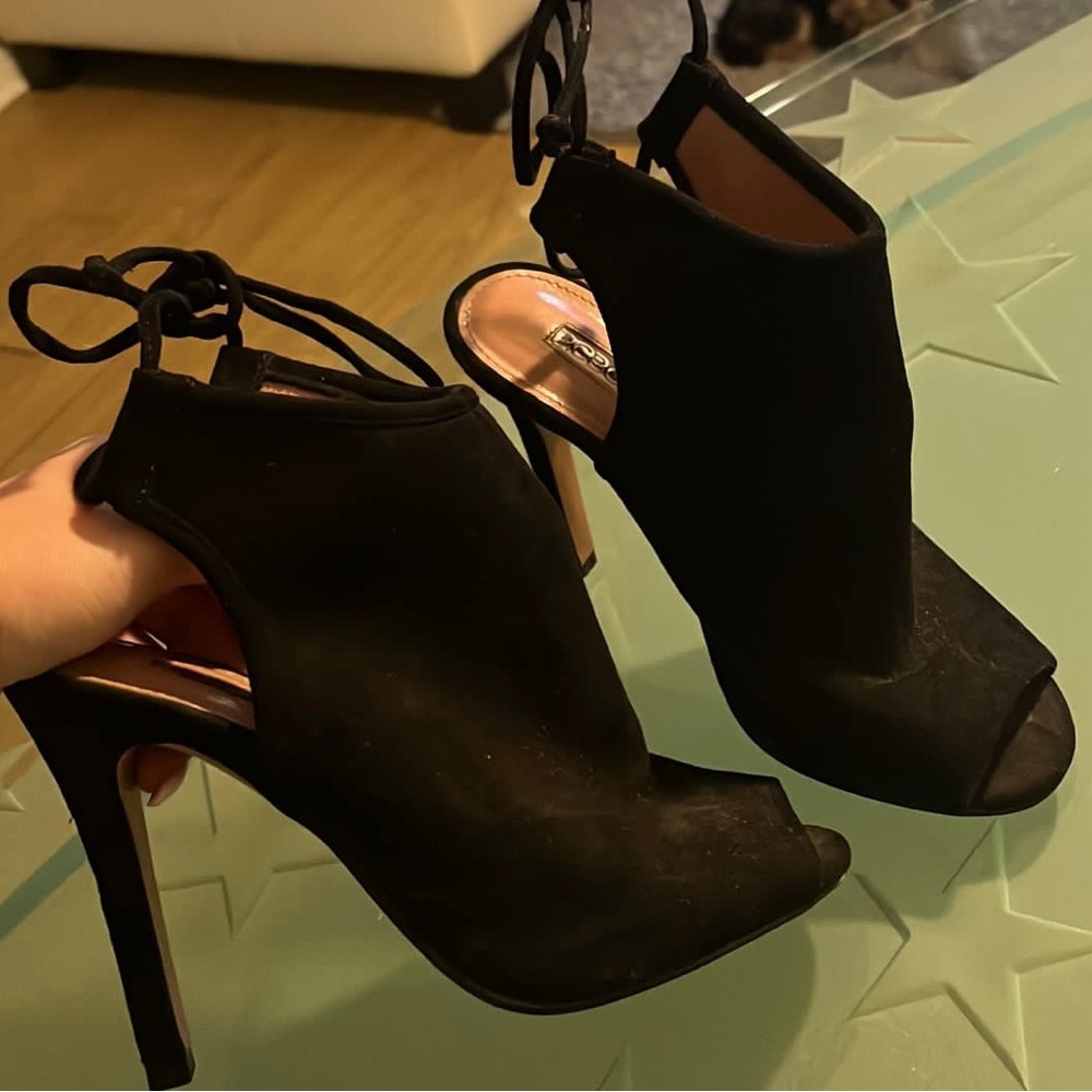 Bcbg generation suede sandals heels open toe